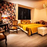 Mylos Apartment *
